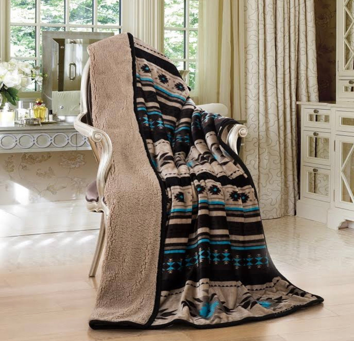 Southwest aztec plush Sherpa throw