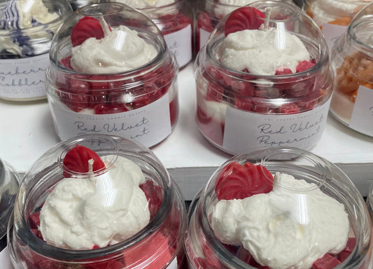 Red velvet peppermint 8oz candle